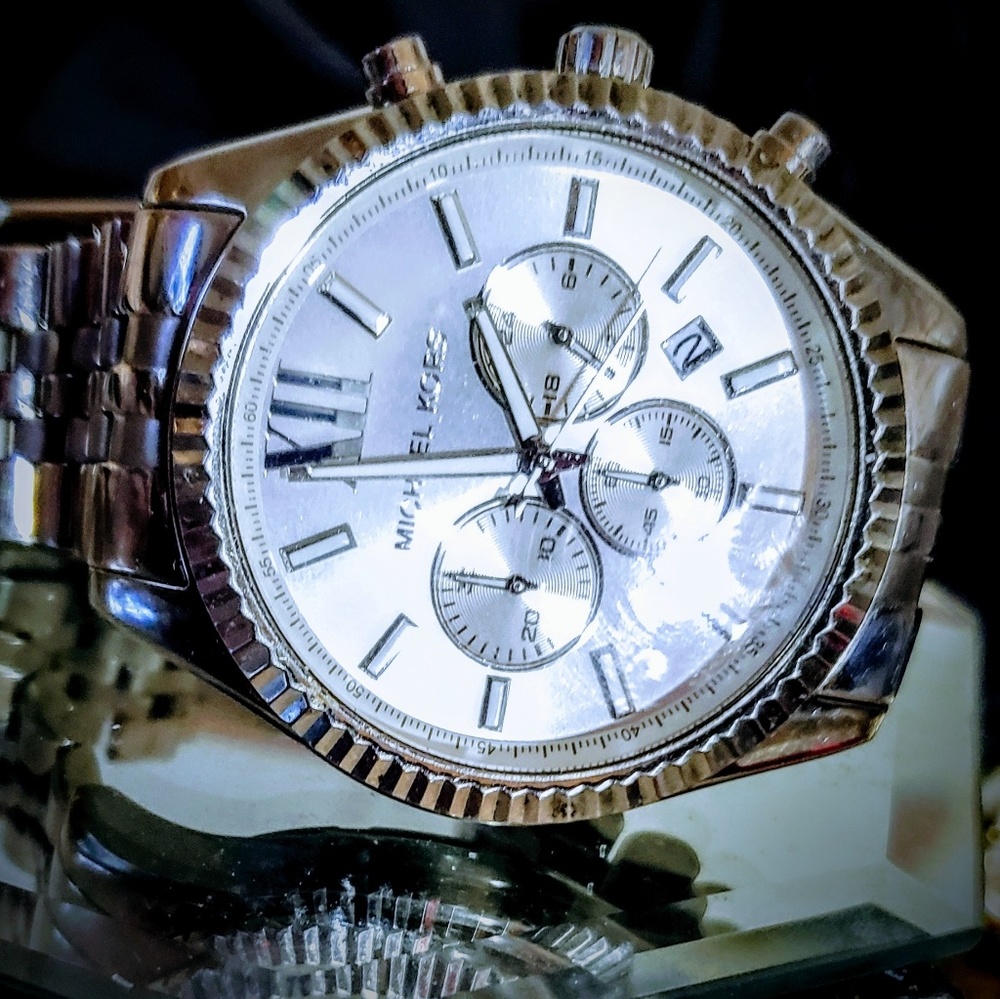 Michael Kors  Lexington mens new watch.